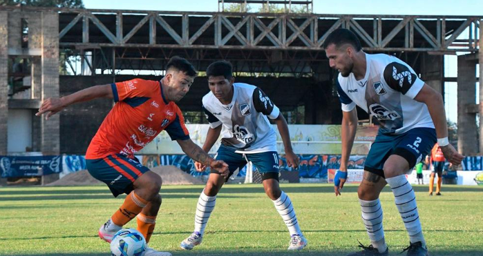 Federal A: Sarmiento reaccionó a tiempo y logró una gran remontada ante Juventud Antoniana