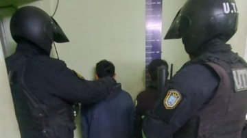 Atrapan a “Juancito” y “Dede” por robar un reflector en el CIC “Campo Contreras” y venderlo a $2000