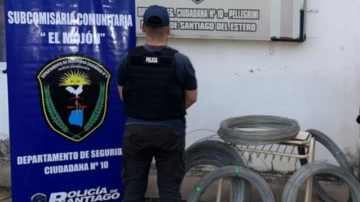 Recuperan cinco rollos de alambre que fueron robados y escondidos en el monte