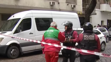 Hallan a un matrimonio y sus hijos muertos en un departamento: sospechan de un crimen intrafamiliar