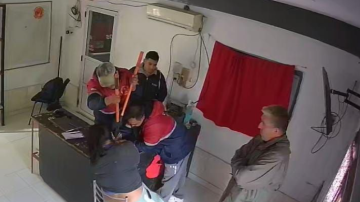 Dramático: una joven se quebró la muñeca y los Bomberos tuvieron que intervenir para quitarle una pulsera