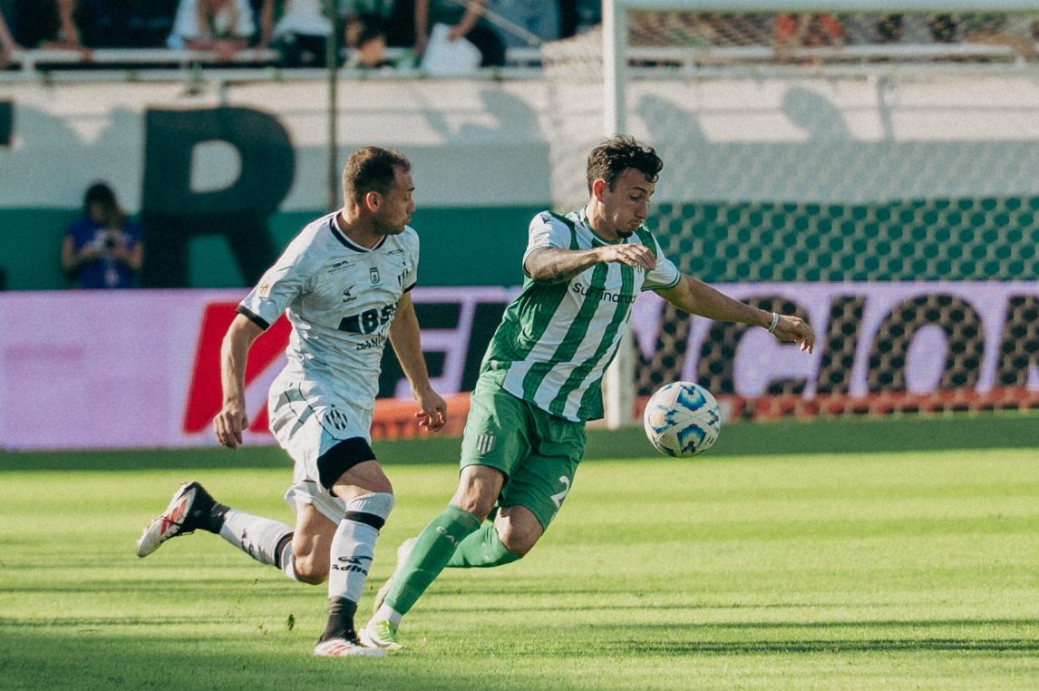 Central Córdoba cayó por goleada ante Banfield y se despidió del torneo