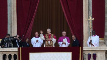 Recién asumió y ya fue víctima de un video trucho: Desmienten respuesta del Papa León VIX al presidente de Burkina Faso