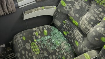 Las Termas: Colectivo que regresaba de Tucumán fue atacado a ladrillazos