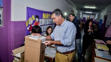 Capitanich pidió “ficha limpia” para periodistas y redes sociales