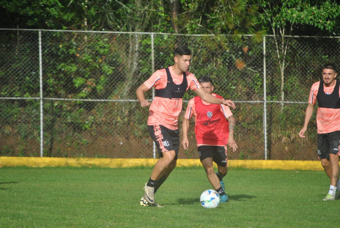 Central Córdoba se entrenó por última vez antes del partido contra Deportivo Táchira
