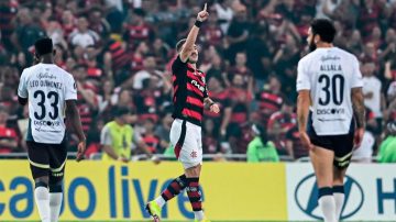 Flamengo se impuso por 2 a 0 frente a Liga de Quito