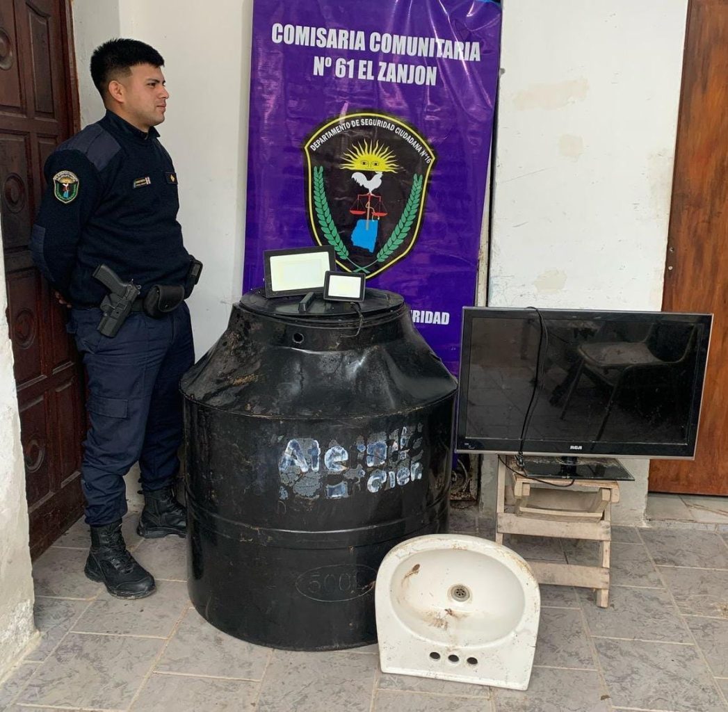 Una madre devolvió el televisor robado a una escuela de El Zanjón
