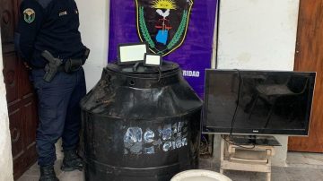 Una madre devolvió el televisor robado a una escuela de El Zanjón