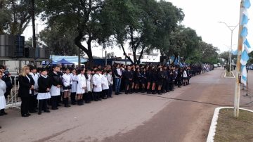 Sumampa conmemoró un nuevo aniversario de la Revolución de Mayo con una concurrida ceremonia