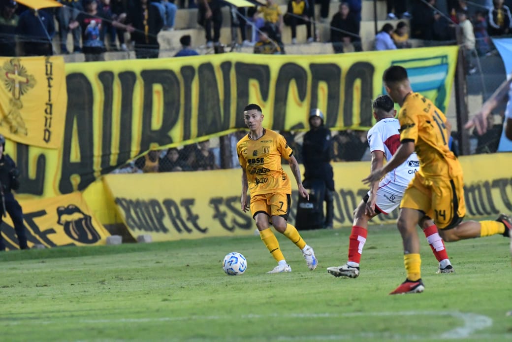 EN VIVO: Mitre va por la recuperación en el 8 de Abril ante Chaco For Ever
