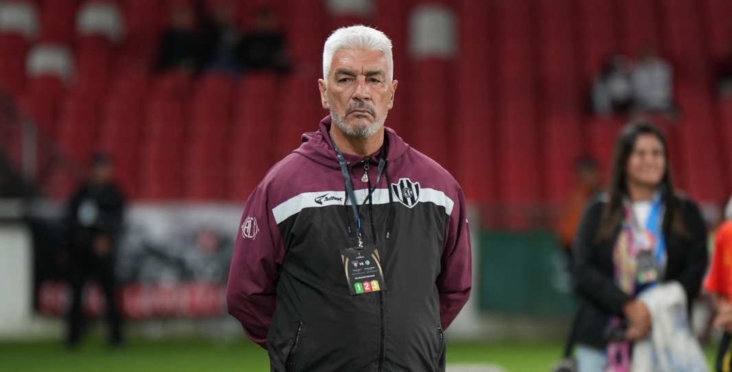 De Felippe: “Les dije a mis jugadores que levanten la cabeza porque lo que hicieron fue espectacular”