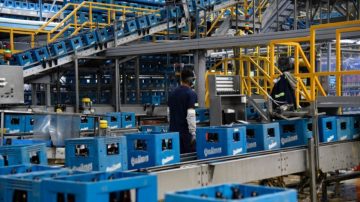 La cervecería Quilmes, en crisis por desplome de ventas: Detendrá su planta central