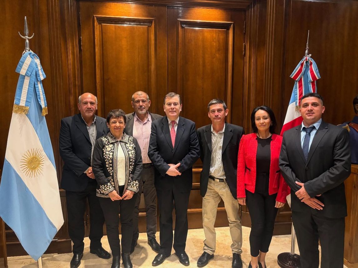 Zamora recibió la visita protocolar de autoridades de la Facultad de Agronomía y Agroindustrias