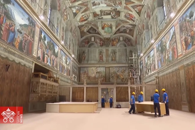 Curiosidades: así preparan la Capilla Sixtina para el cónclave