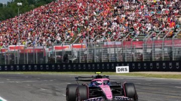 Franco Colapinto se ubica en el puesto 16 luego de 30 vueltas en el Gran Premio de Ímola