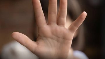 Denunció que su hija de 9 años fue abusada por el novio de su abuela