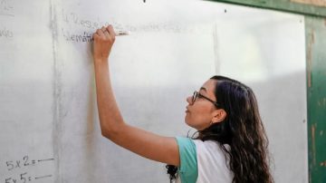 Ofertas laborales para docentes santiagueños: ¿Cómo postular?