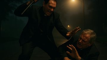 VIDEO | Escándalo en un templo evangélico de la capital: pastores se enfrentaron con un hierro frente a los fieles