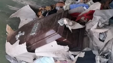 Tremendo susto para vecinos de Las Termas: hallaron una tapa de un féretro y una urna de madera en un basural