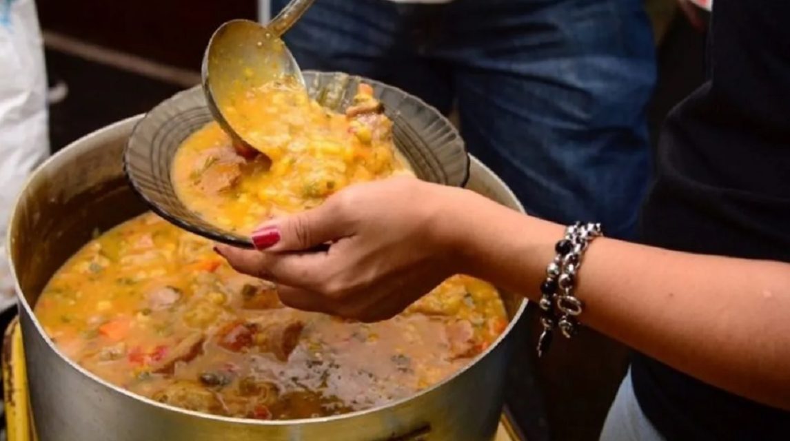 Locro popular acabó de la peor forma: hay 65 personas intoxicadas