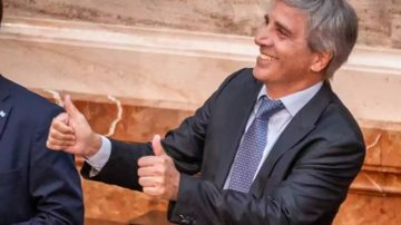 Caputo confirmó cuánto aumentará la AUH de Anses en junio