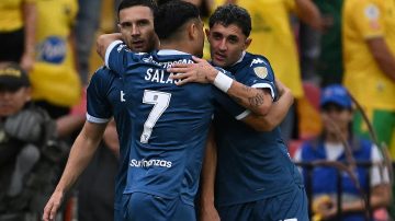 Racing arrasó en Colombia y manda en la Copa Libertadores
