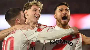 River no tuvo problemas y eliminó con una goleada a Barracas Central