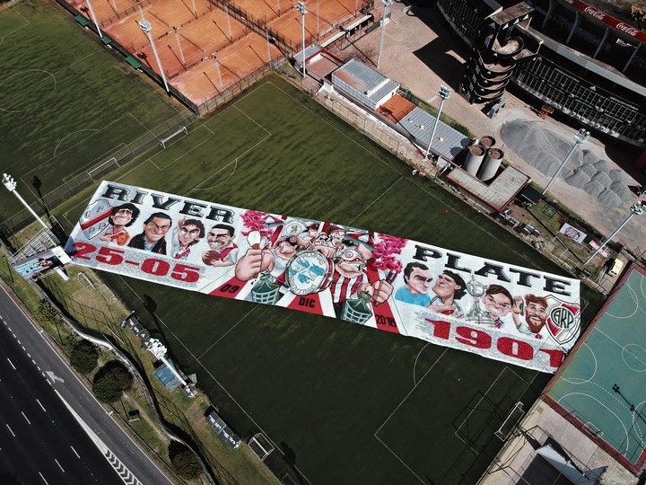 Nació en La Boca, brilla en Núñez: River cumple 124 años con hambre de gloria