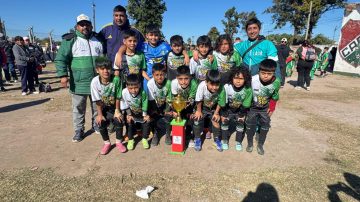 Orgullo santiagueño: la escuelita “Santy Banegas” subcampeona en un torneo nacional
