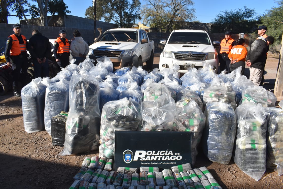 En espectacular persecución frustraron intento de contrabando de más de 1.300 kilos de coca