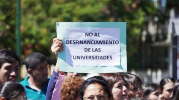 Las universidades argentinas cayeron en el ranking mundial y aseguran que es por el desfinanciamiento