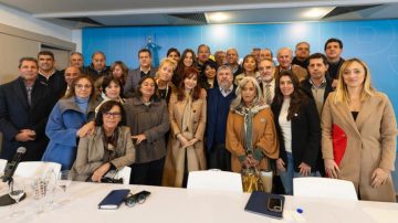 Neder acompañó a Cristina Kirchner en la sede del PJ nacional: “Desde donde le toque estar, seguirá trabajando por la unidad”