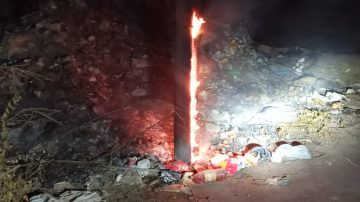 La Banda: incendio de un poste de luz causó temor en los vecinos