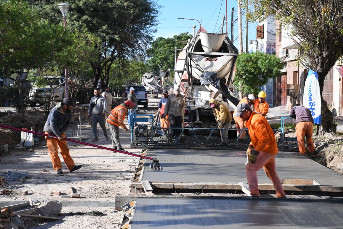 ¡Atención conductores! Desde hoy cortarán el tramo de Av. Colón y Rivadavia por el avance de la obra