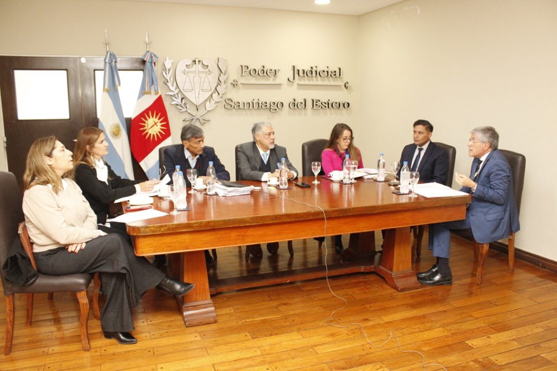 Miembros del Consejo de la Magistratura deliberaron sobre informes y emitieron resoluciones