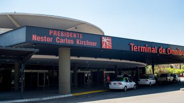 Urgente: Hallaron sin vida a un pasajero en un colectivo en la Terminal de Santiago del Estero