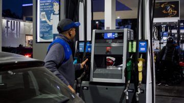 Los precios en YPF comenzarán a variar de acuerdo a la demanda