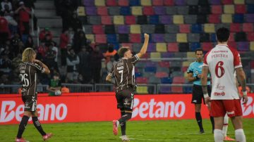 Video: el zurdazo de Mainero que se metió en ángulo de Galíndez y desató la locura del hincha Calamar