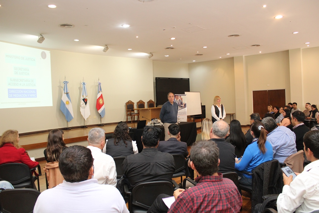 Fortalecen conocimientos en mediación comunitaria a jueces de Paz no letrados