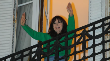 “Solamente con este Partido Judicial…”: Cristina Kirchner volvió a cuestionar las condiciones de su arresto domiciliario