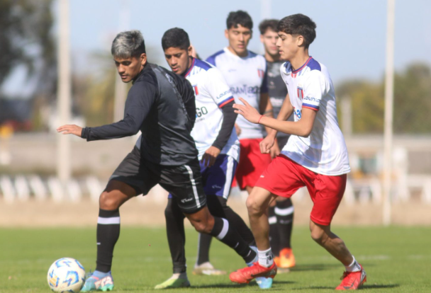 Central Córdoba goleó en su preparación: le convirtió 8 goles a Unión Santiago