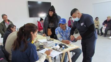 Realizaron controles visuales a pacientes diabéticos e hipertensos en Colonia El Simbolar