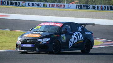 Las Termas: Ramiro Goenaga se quedó con la victoria en la Fiat Competizione
