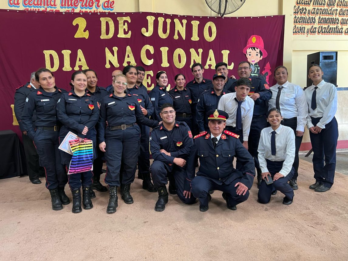 Ascensos, premiaciones y retiros por jubilación en el Cuerpo de Bomberos Voluntarios de La Banda