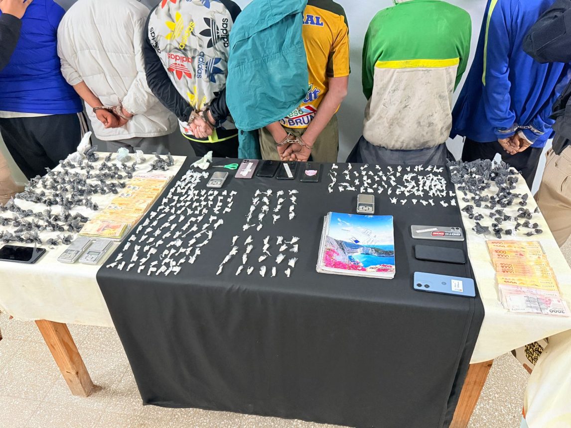 Millonario secuestro de drogas y seis detenidos en el norte de la Capital