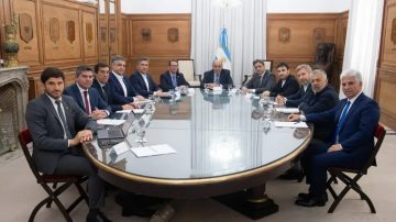 Guillermo Francos recibirá a los gobernadores en la Casa Rosada, en ausencia de Milei