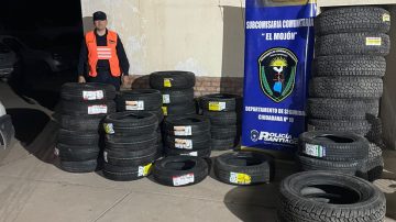 Cordobés y santiagueña transportaban 42 cubiertas sin documentación sobre su procedencia