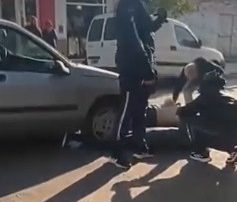 Video sensible: un automóvil atropelló a dos turistas en Las Termas de Río Hondo