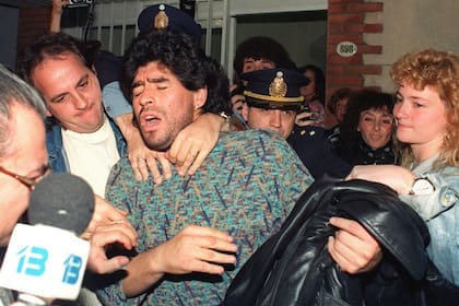 Desde Maradona hasta Nahuel “Perrito” Barrios: los futbolistas que alguna vez fueron detenidos